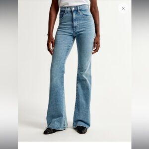 Abercrombie & Fitch Ultra High Rise Flare Jean, Size 10Long*